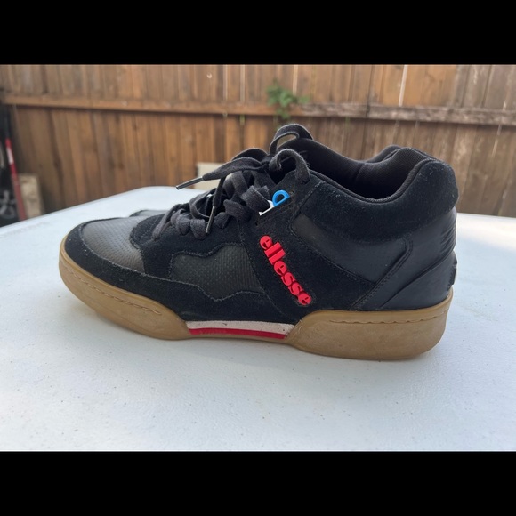 Ellesse - Picture 1 of 4